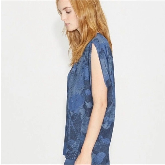 Halston Heritage 100% Silk floral print top - Picture 8 of 9
